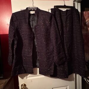 Elegant Women's Black Skirt Set